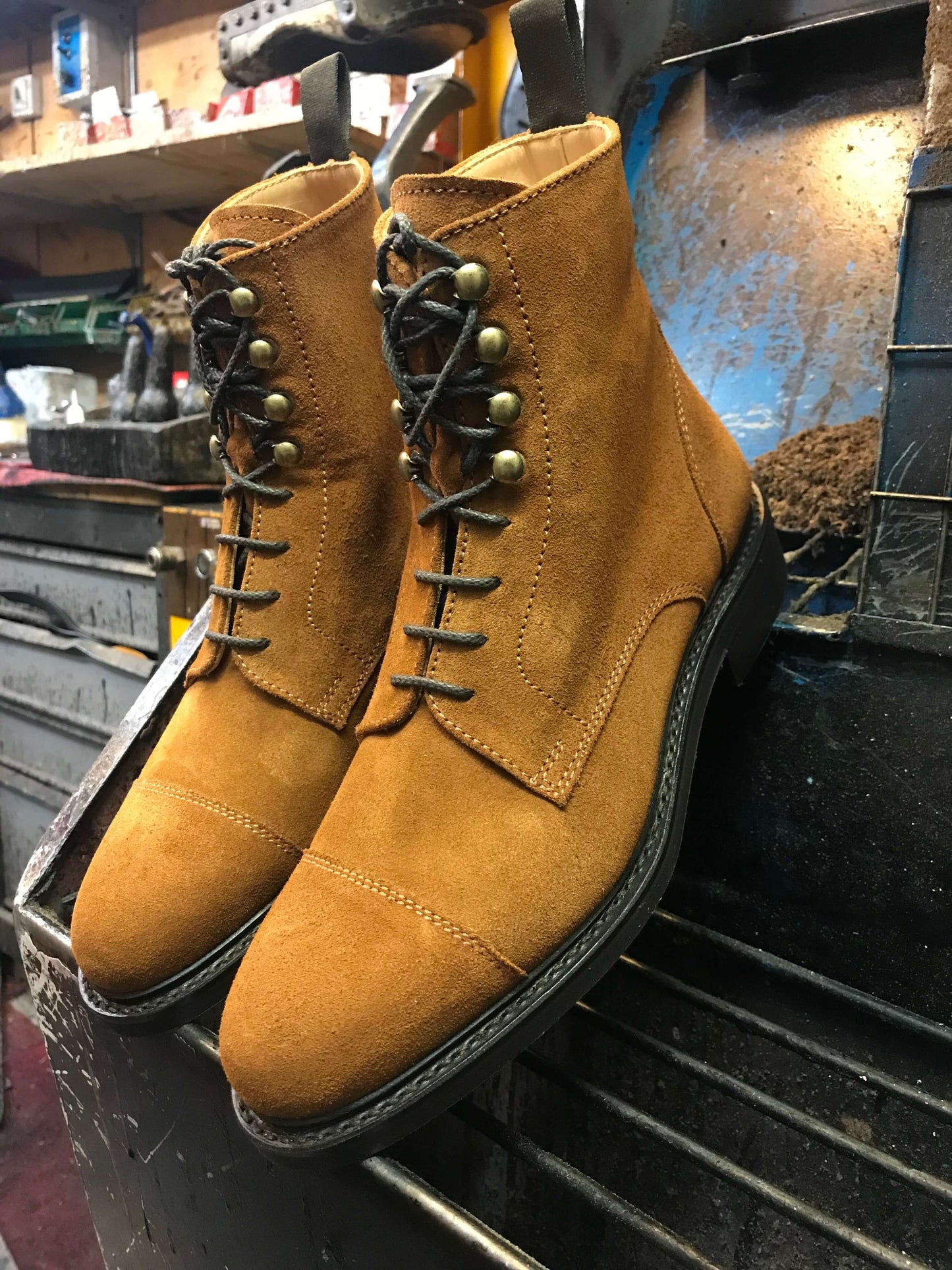 Boots Wild velours brandy