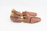 ypsons chaussures de ville embauchoirs en cedre vue de cote